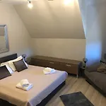 Bella يلينيا غورا