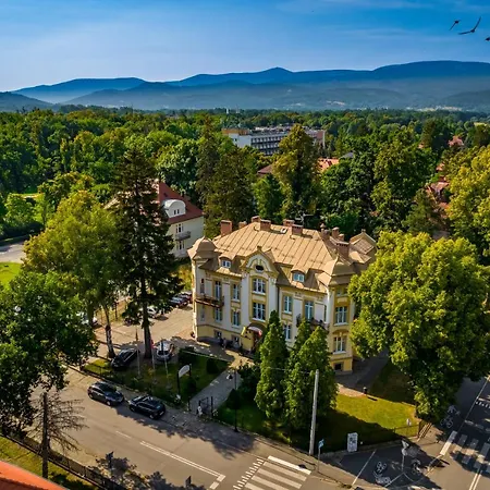Hotel Bella 3*