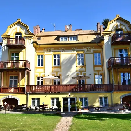 Hotel Bella